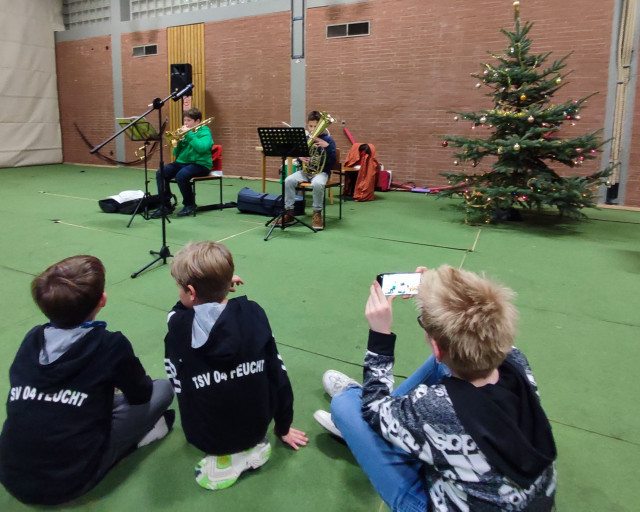 Am 3. Adventwochenende veranstaltete die Handballabteilung des TSV 1904 Feucht ihre alljährliche Weihnachtsfeier