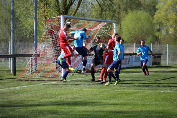 FC Holzheim II – TSV 04 Feucht 4:1 (2:0)