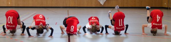 Für das Team war das dann doch eher Neuland als die Fans skandierten &quot;Mannschaft die Rolle&quot;