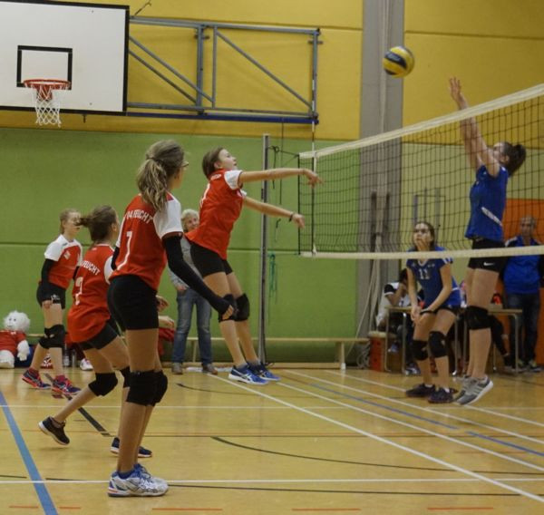 Da ist das Ding - SG-Volleyballerinnen holen ihren ersten Sieg