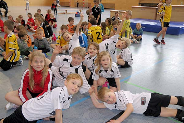 Zeidlersporthalle Feucht im Handballfieber!