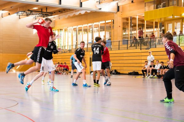 Knappe Niederlage zum Saisonbeginn
