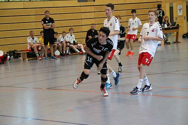 Die TSV-Junioren sichern die ÜBOL ab