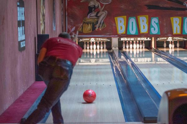 Taekwondo meets Bowling