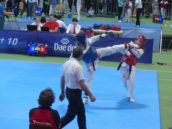 Beim „Cup for Children“ qualifiziert sich Luisa Held vom TSV-1904 Feucht für die Taekwondo-EM