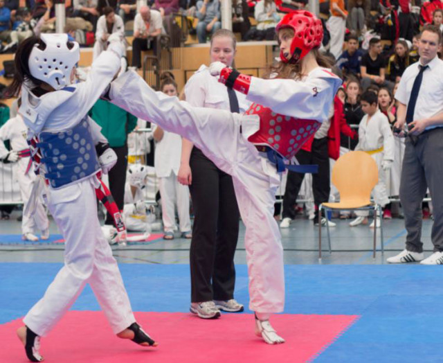 Vier mal Gold, zwei Mal Silber, einmal Bronze für den TSV-04 Feucht beim Bayern Pokal 2015 in Olympic Taekwondo in Schwabach