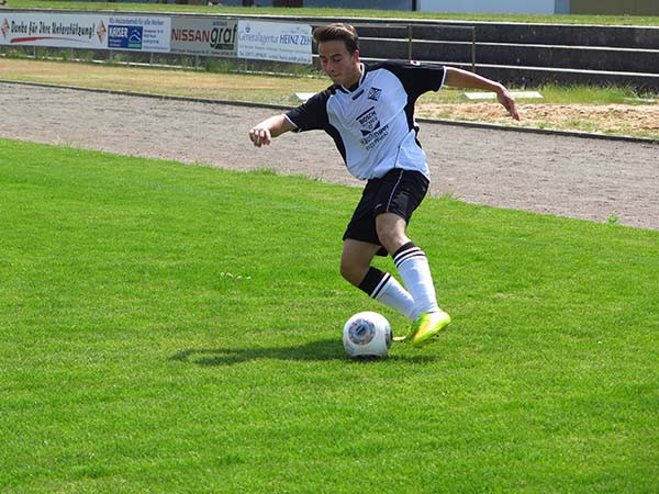 TSV 04 Feucht - (SG) FB Reichertshofen II 1:0 (1:0)