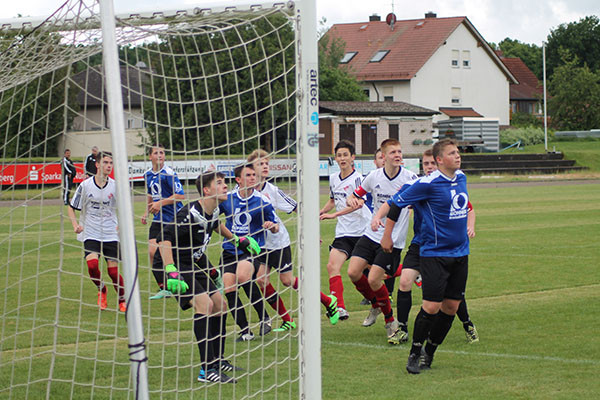 TSV 04 Feucht - TSV Meckenhausen 4:0 (3:0)