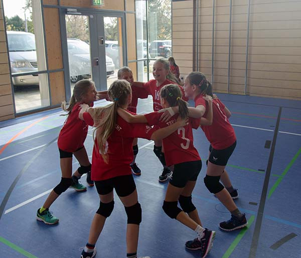 TSV-Mädels starten mit zwei überzeugenden Siegen in die Saison